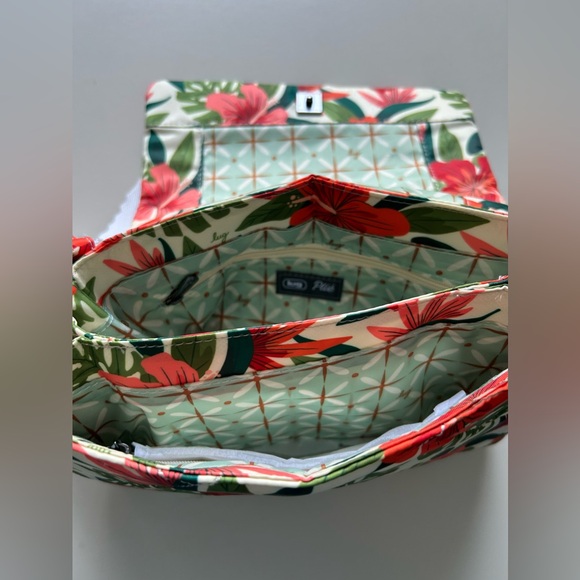 LUG PLIE CONVERTIBLE CROSSBODY LUSH LUAU NWT - Picture 4 of 8